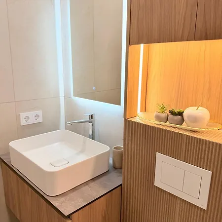 Vaivorykstes Sveciu Namai Apartman